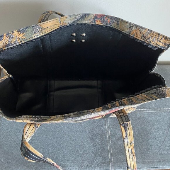 3 for $30 Bundle CBS Women's Handbag with Zipper Flower Pattern Print - Picture 3 of 3